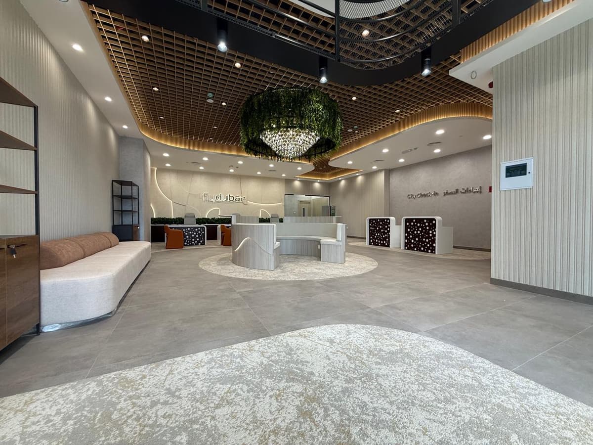MODERN KITCHEN INTERIOR